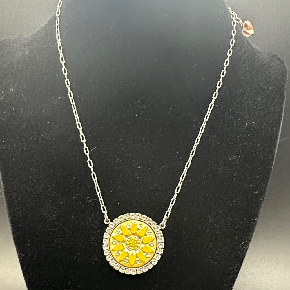 Sabika Sunflower Medallion Necklace